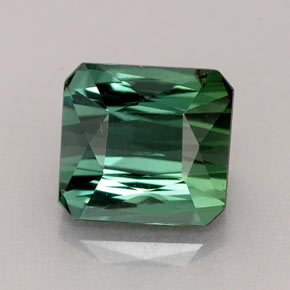 Tourmaline vert naturelle taille émeraude, 2,33 ct, VVS