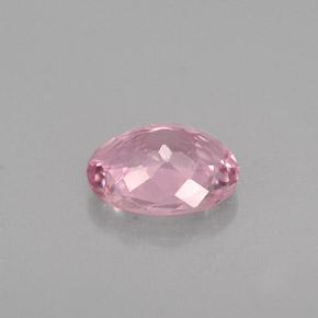 Tourmaline rose naturelle coupe ovale, 0,69 ct, VVS