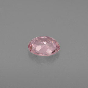 Tourmaline rose naturelle coupe ovale, 0,65 ct, VVS-VS