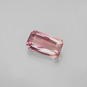 Tourmaline rose naturelle taille émeraude, 0,89 ct, VVS