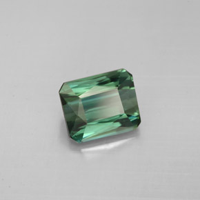 Tourmaline vert naturelle taille émeraude, 1,93 ct, VS-SI