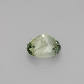 Tourmaline vert naturelle coupe ovale, 1,52 ct, VS