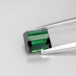 Tourmaline vert naturelle taille émeraude, 2,06 ct, VVS