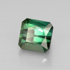Tourmaline vert naturelle taille émeraude, 1,65 ct, VVS