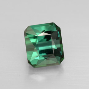 Tourmaline vert naturelle taille émeraude, 1,99 ct, VVS