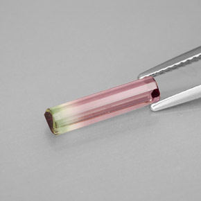 Tourmaline multicolore naturelle taille émeraude, 1,60 ct, VS