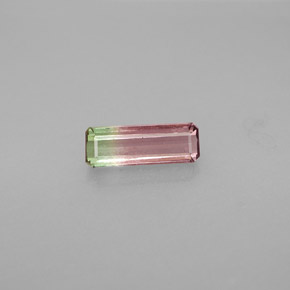 Tourmaline multicolore naturelle taille émeraude, 0,96 ct, VS