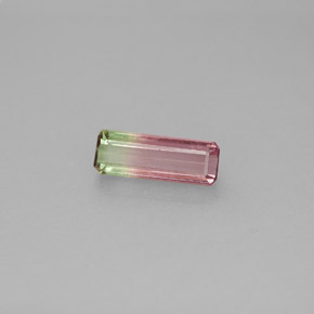 Tourmaline multicolore naturelle taille émeraude, 0,96 ct, VS