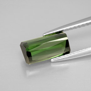 Tourmaline vert naturelle taille émeraude, 1,78 ct, VVS