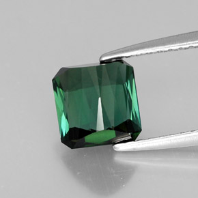 Tourmaline vert naturelle taille émeraude, 1,84 ct, VVS