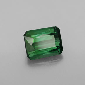 Tourmaline vert naturelle taille émeraude, 1,68 ct, VVS