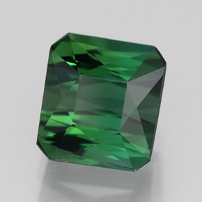 Tourmaline vert naturelle taille émeraude, 2,53 ct, VVS