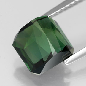Tourmaline vert naturelle taille émeraude, 2,53 ct, VVS
