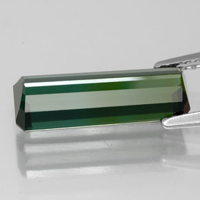Tourmaline vert naturelle taille émeraude, 3,21 ct, VVS