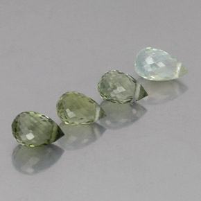 Achetez naturel 2,25ct vert forêt léger tourmaline gems, briolette, en provenance mozambique chez gemselect. en stock, livraison internationale!