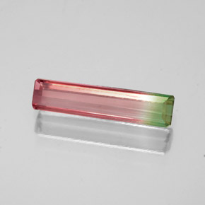 Tourmaline multicolore naturelle taille émeraude, 0,81 ct, VS