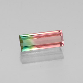 Tourmaline multicolore naturelle baguette, 0,68 ct, VS