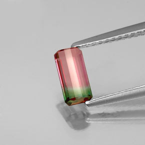 Tourmaline multicolore naturelle taille émeraude, 0,65 ct, VS