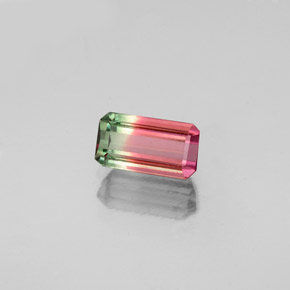 Tourmaline multicolore naturelle taille émeraude, 0,68 ct, VS