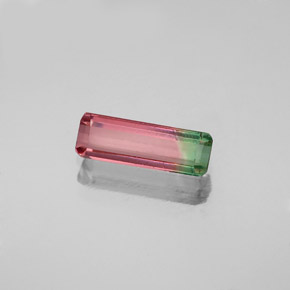 Tourmaline bicolore naturelle taille émeraude, 0,64 ct, VS-SI