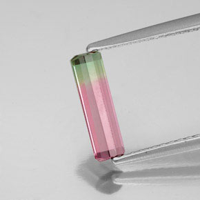 Tourmaline bicolore naturelle taille émeraude, 0,74 ct, VS-SI