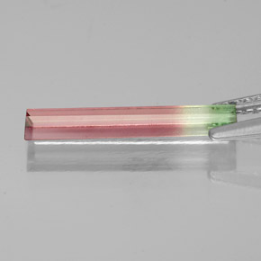 Tourmaline multicolore naturelle baguette, 0,93 ct, VS-SI