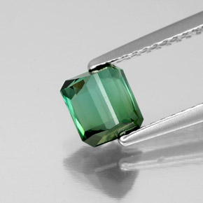Tourmaline vert naturelle taille émeraude, 1,15 ct, VS