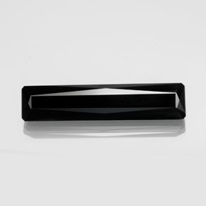 Tourmaline noir naturelle taille émeraude, 13,19 ct, opaque