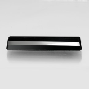 Tourmaline noir naturelle taille émeraude, 23,81 ct, opaque