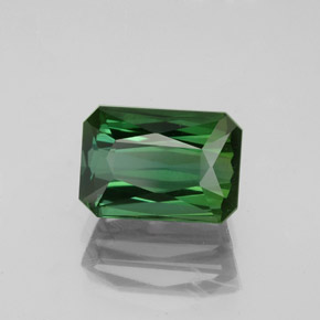 Tourmaline vert naturelle taille émeraude, 2,47 ct, VVS