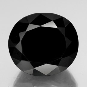 Tourmaline noir naturelle coupe ovale, 61,64 ct, opaque