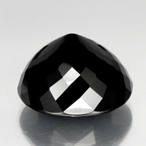 Tourmaline noir naturelle coupe ovale, 61,64 ct, opaque