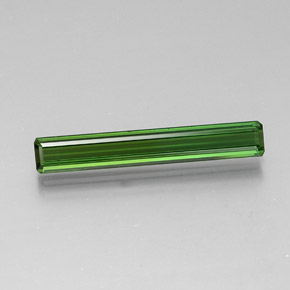 Tourmaline vert moyen-foncé naturelle taille émeraude, 2,56 ct, VVS-VS