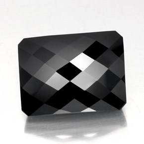 Tourmaline noir naturelle taille émeraude, 31,26 ct, opaque