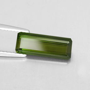 Tourmaline vert naturelle taille émeraude, 2,15 ct, VVS