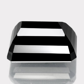Tourmaline noir naturelle taille émeraude, 14,50 ct, opaque