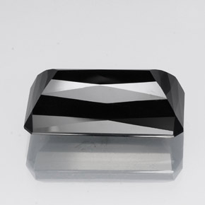 Tourmaline noir naturelle taille émeraude, 30,20 ct, opaque