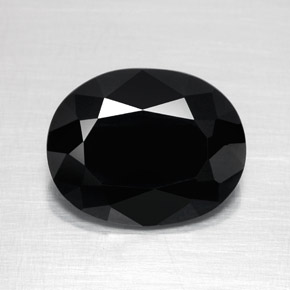 Tourmaline noir naturelle coupe ovale, 2,82 ct, opaque