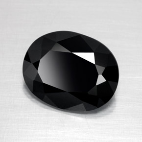 Tourmaline noir naturelle coupe ovale, 2,82 ct, opaque