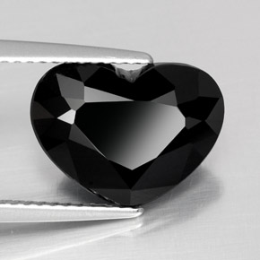 Tourmaline noir naturelle forme de coeur, 5,32 ct, opaque