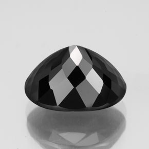 Tourmaline noir naturelle coupe ovale, 3,69 ct, opaque