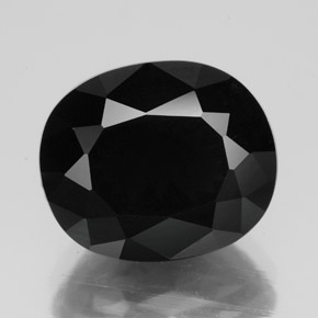 Tourmaline noir naturelle coupe ovale, 6,92 ct, opaque
