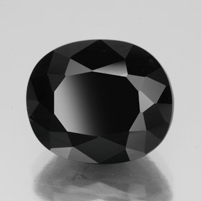 Tourmaline noir naturelle coupe ovale, 6,92 ct, opaque