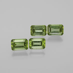 Achetez naturel 2.32ct Forêt verte Tourmaline gems, Taille émeraude, En provenance Mozambique chez GemSelect. En stock, livraison internationale!
