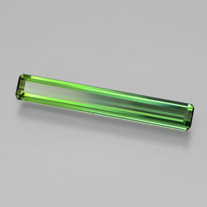 Tourmaline Vert foncé naturelle Taille émeraude, 1.37 ct, VVS-VS