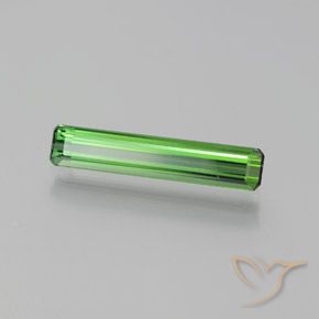Tourmaline Vert naturelle Octogone / coupe Émeraude, 1.76 ct, VVS-VS