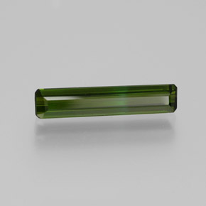 Tourmaline vert terreux naturelle taille émeraude, 1,26 ct, VVS