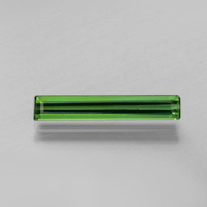 Tourmaline vert foncé naturelle taille émeraude, 1,38 ct, VS