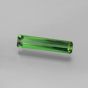 Tourmaline vert foncé naturelle taille émeraude, 1,05 ct, VVS-VS