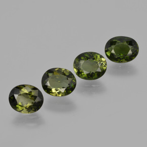 Achetez naturel 3.44ct Vert foncé Tourmaline gems, Coupe ovale, En provenance Mozambique chez GemSelect. En stock, livraison internationale!